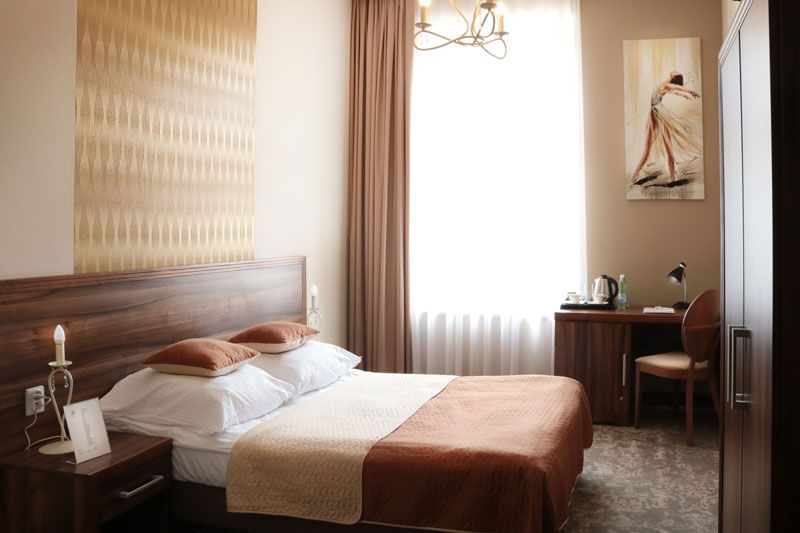 Hotel Gal Tarnów - Pokój Queen-Size 1-osobowy/2-osobowy